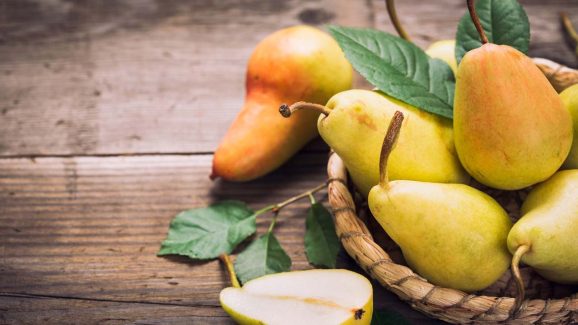 Pears Health Benefits: వర్షాకాలంలో తప్పకుండా తినాల్సిన ఫ్రూట్స్ ఇవే !