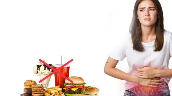 PCOS: పీసీఓఎస్‌తో బాధ పడుతున్నారా ? ఎట్టి పరిస్థితిలో ఈ ఫుడ్ తినొద్దు !