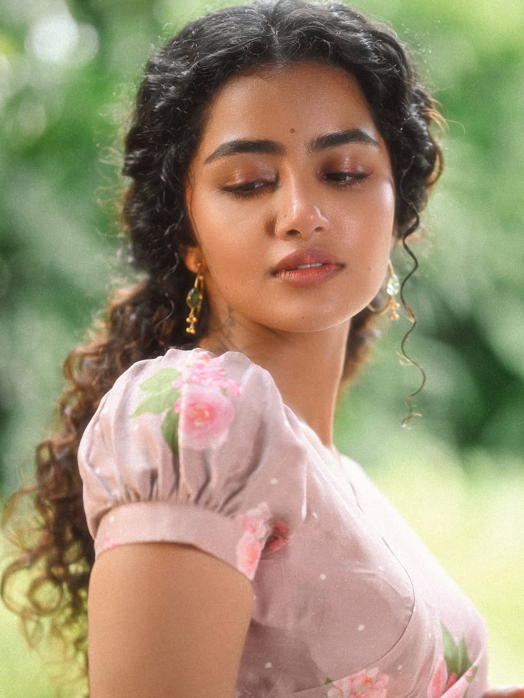Anupama ParameswRan Photo Gallery