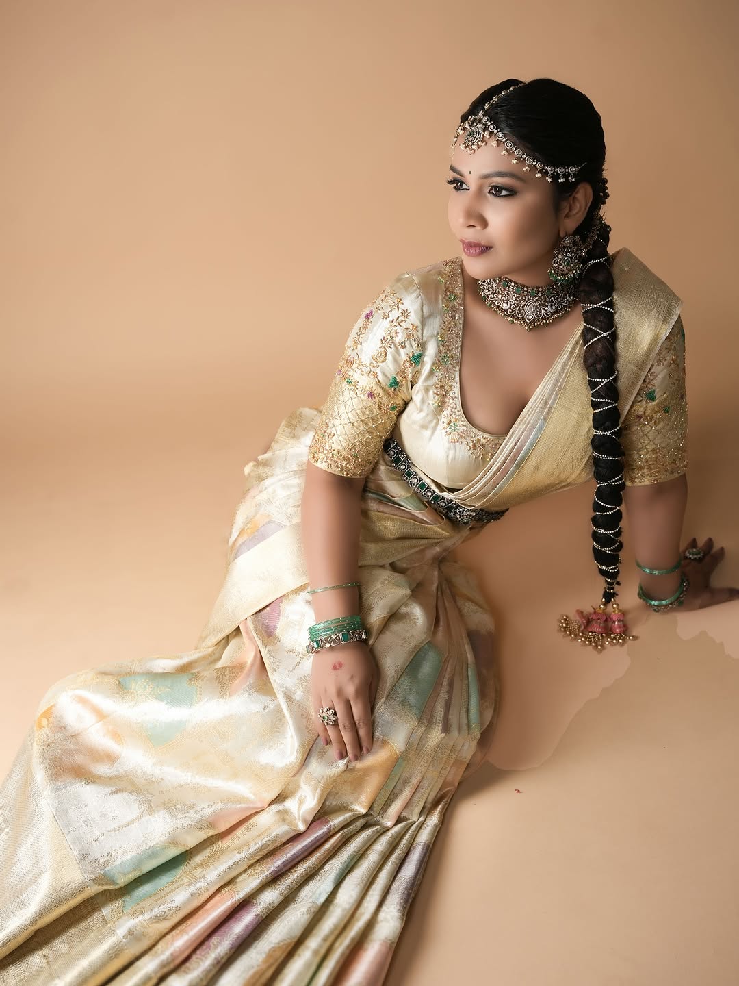 Actress Inaya sultana Photo Gallery