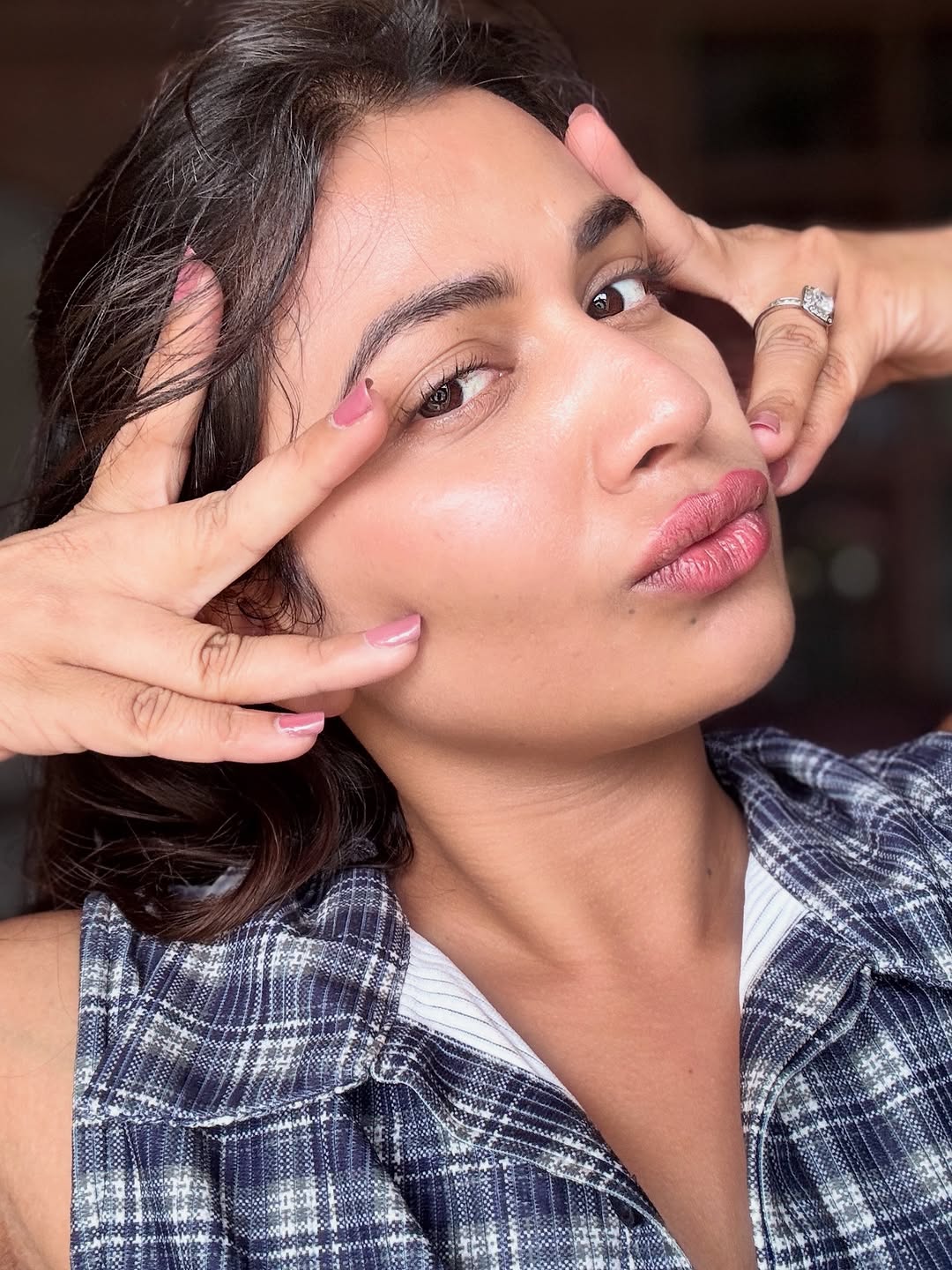 Actress Inaya sultana Photo Gallery