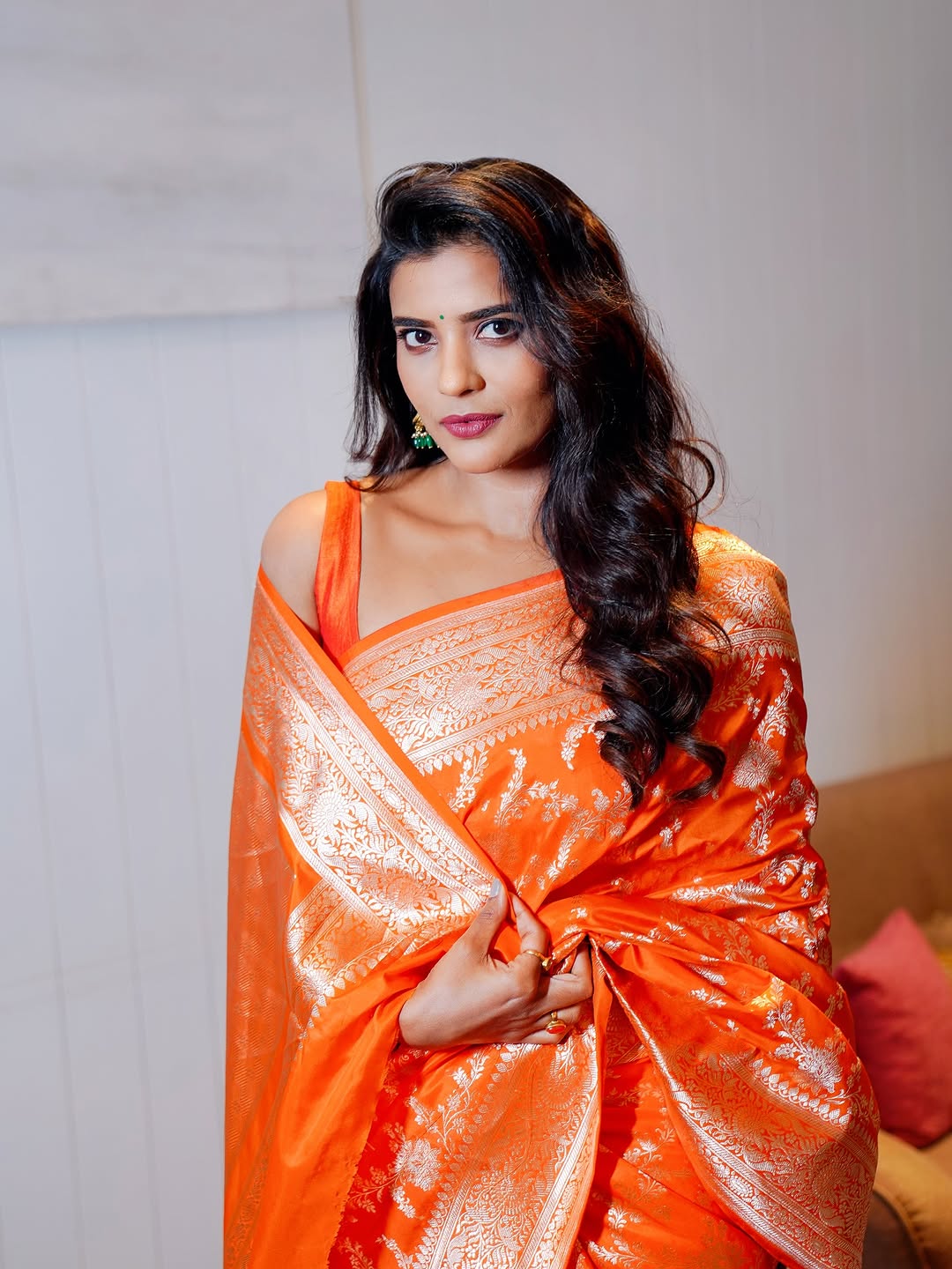 Actress Aishwarya Rajesh Photo Gallery