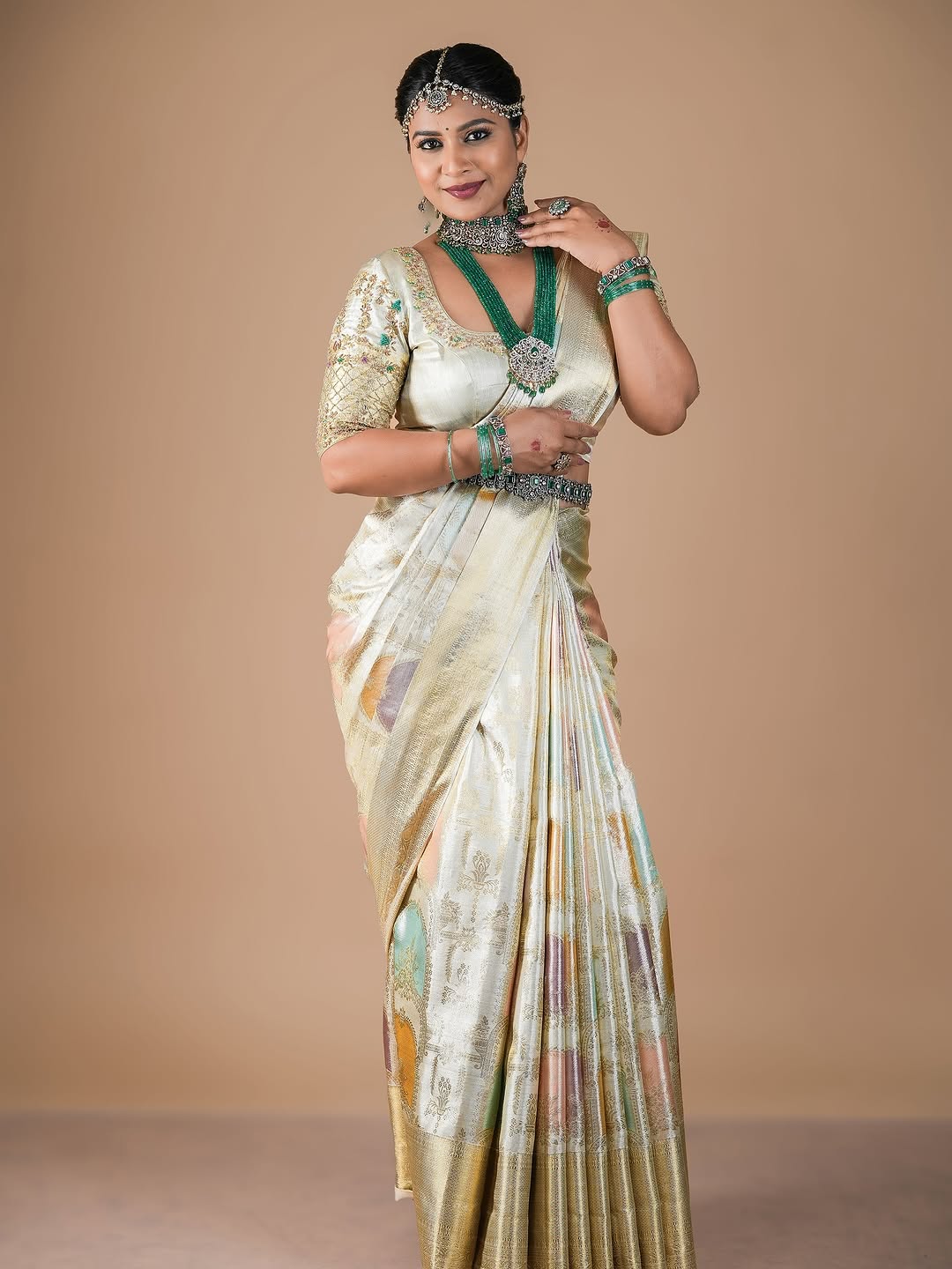 Actress Inaya sultana Photo Gallery