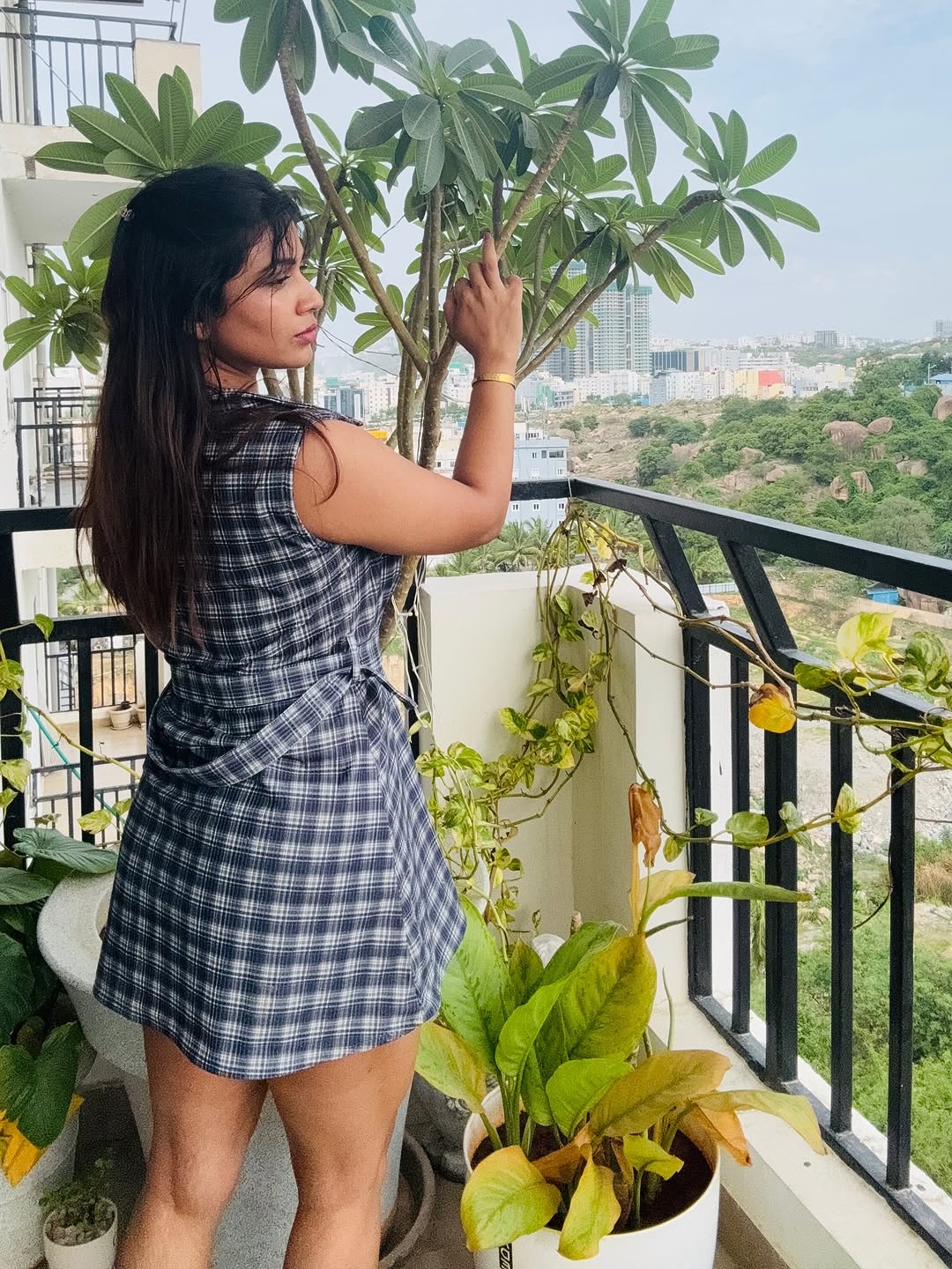 Actress Inaya sultana Photo Gallery