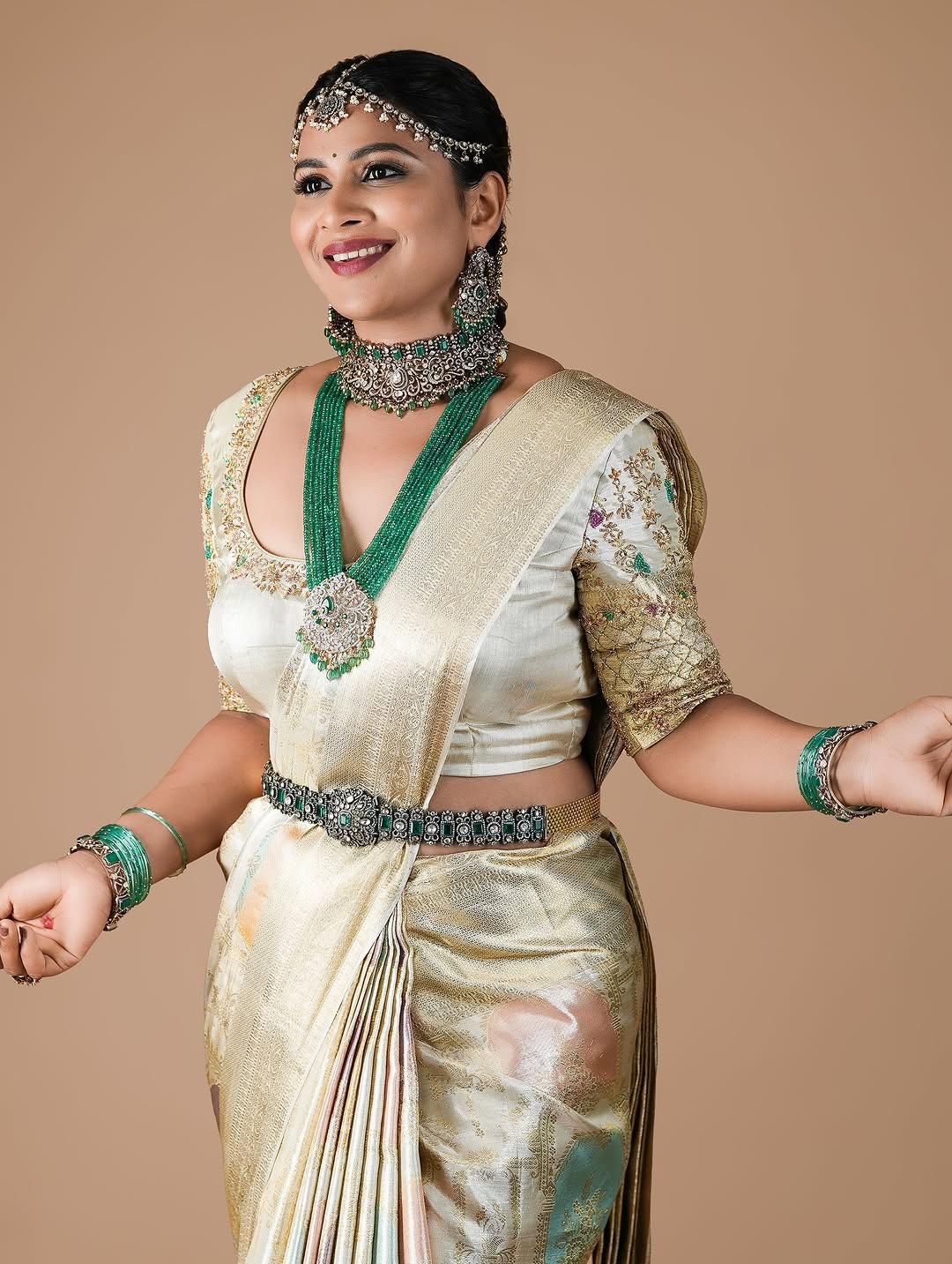 Actress Inaya sultana Photo Gallery