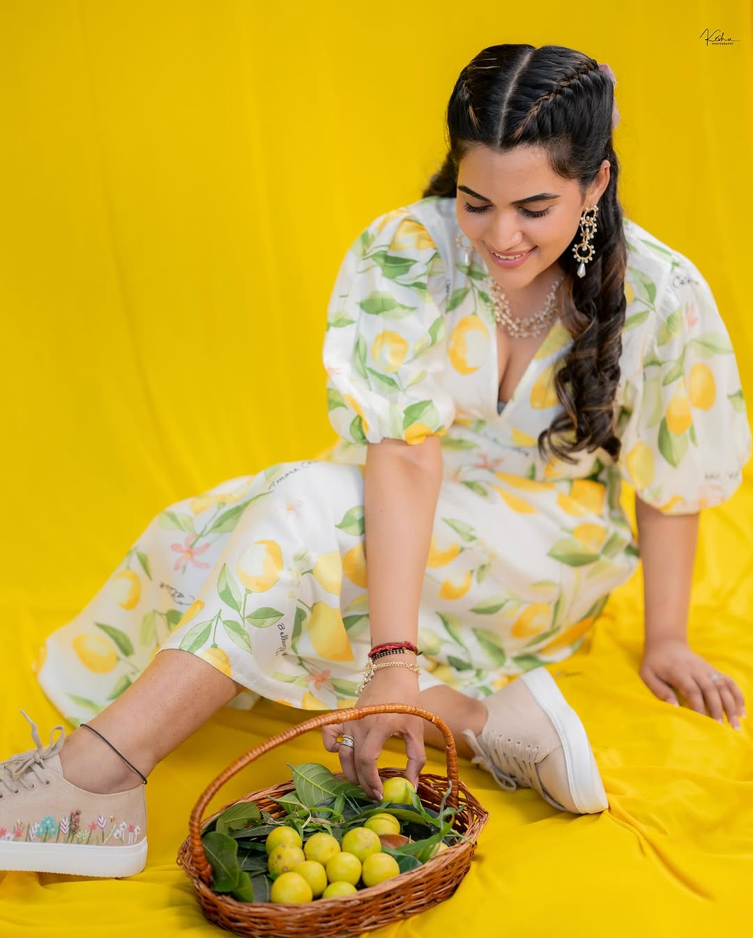 Sravanthi Chokarapu Photo Gallery  