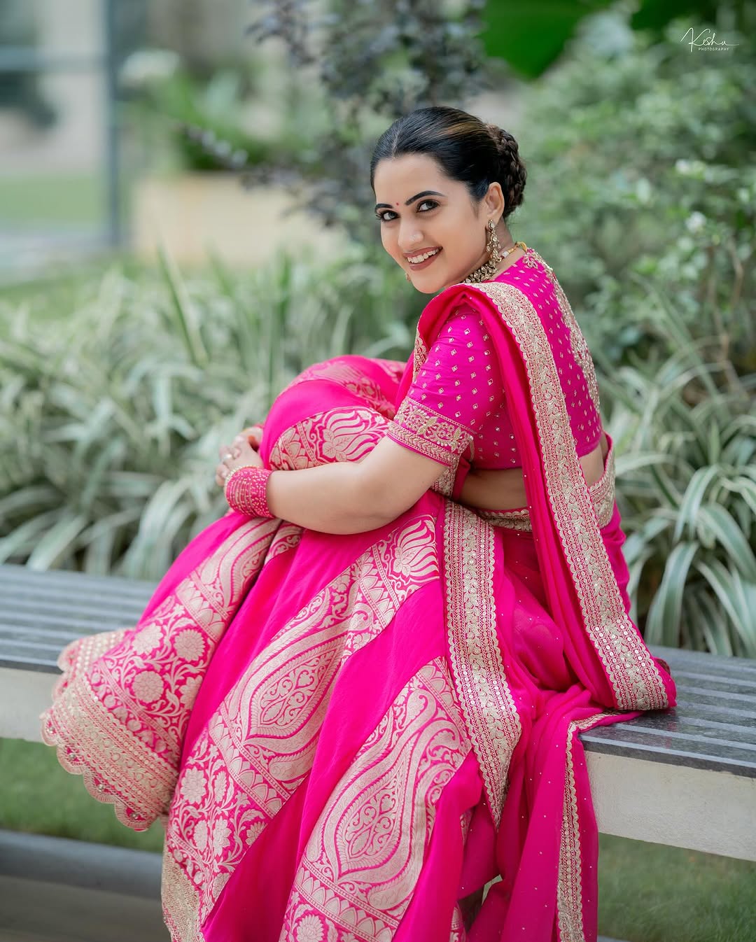 Actress Sravanthi Chokarapu Photo Gallery