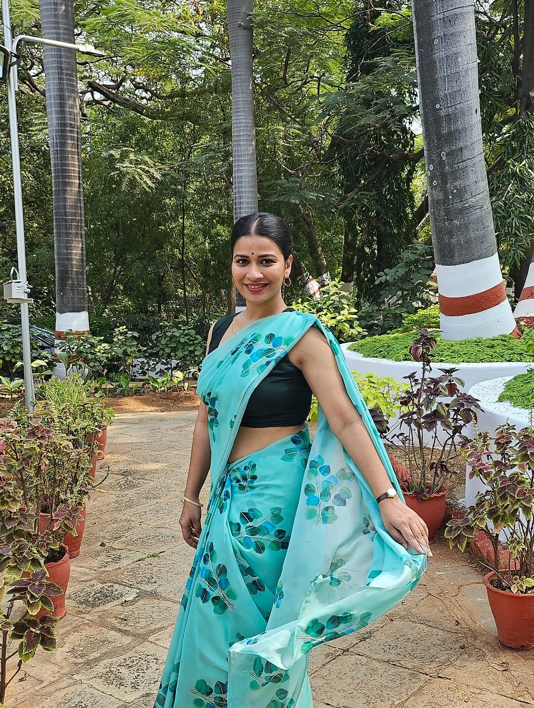 Actress Inaya sultana Photo Gallery