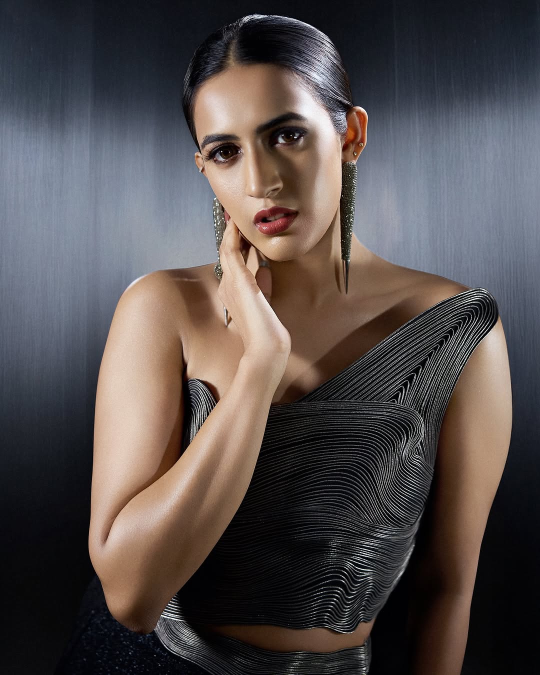 Actress Niharika Photo Gallery
