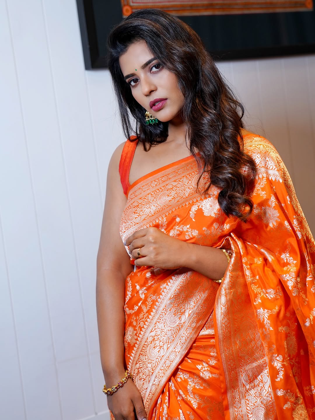 Actress Aishwarya Rajesh Photo Gallery