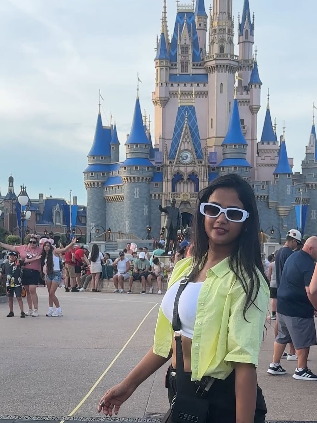 Ariana Glory photo Gallery