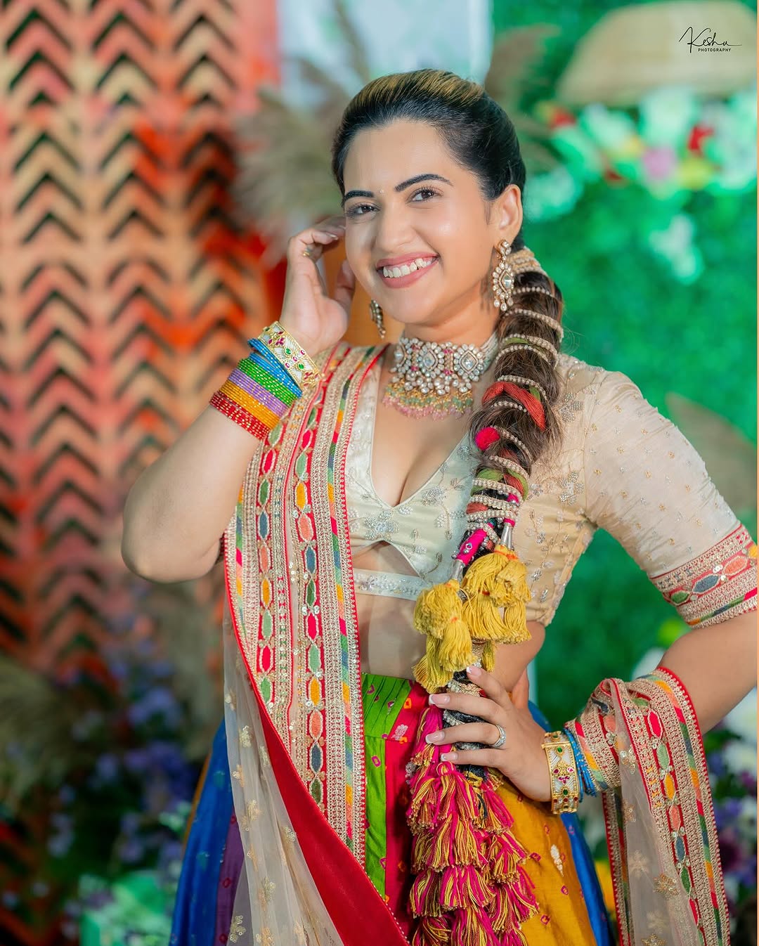 Sravanthi Chokarapu Photo Gallery