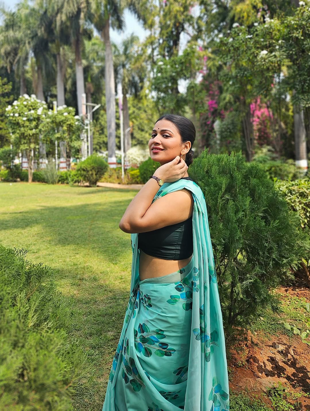 Actress Inaya sultana Photo Gallery