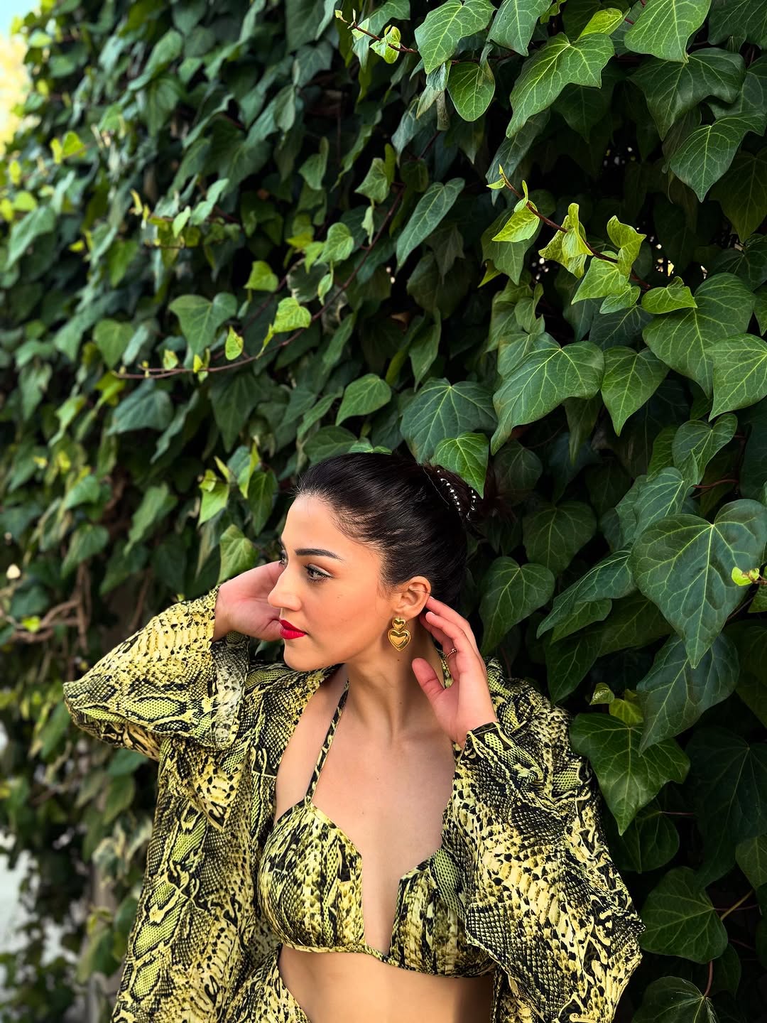 Actress Mehreen pirzada Photo Gallery