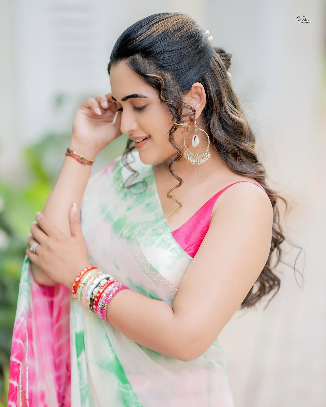 Sravanthi Chokarapu Photo Gallery 