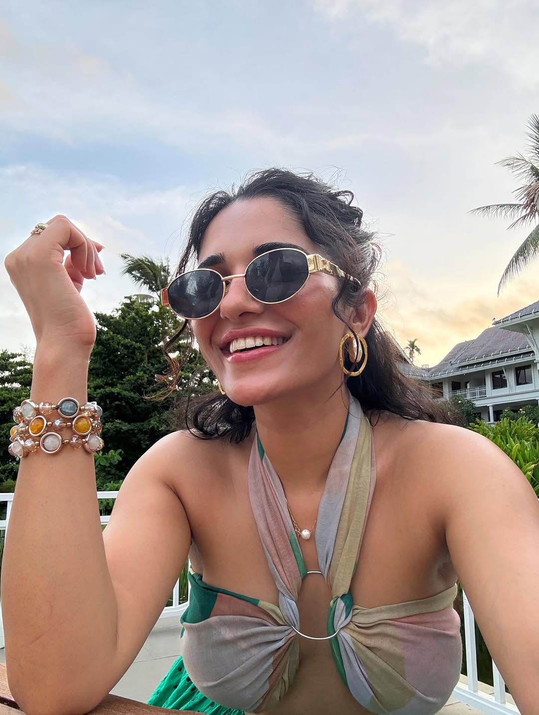 Actress Ruhani Sharma Photo Gallery