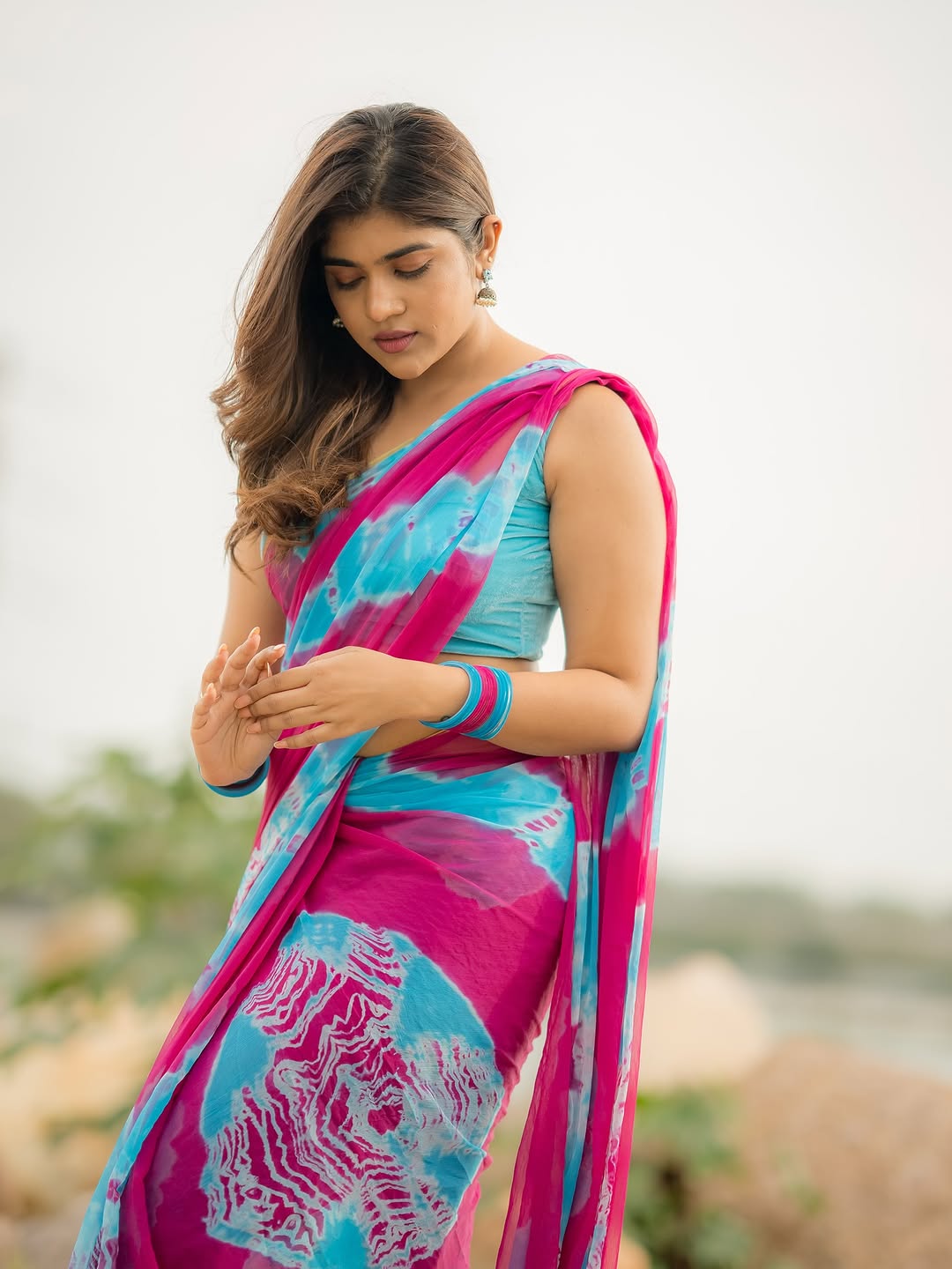 Actress Rithu chaudhary Photo Gallery
