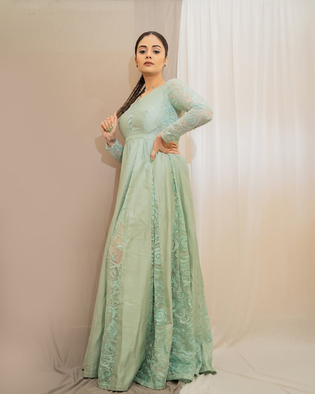 Sreemukhi Photo Gallery