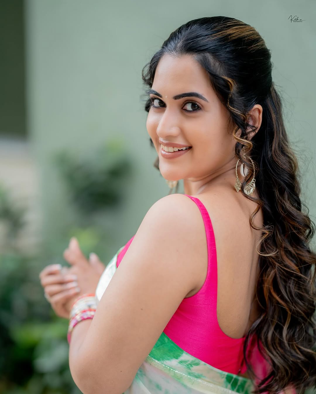 Sravanthi Chokarapu Photo Gallery 
