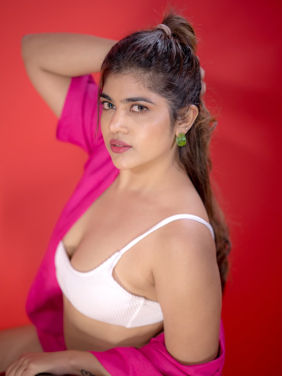 Actress Rithu Chowdary Photo Gallery