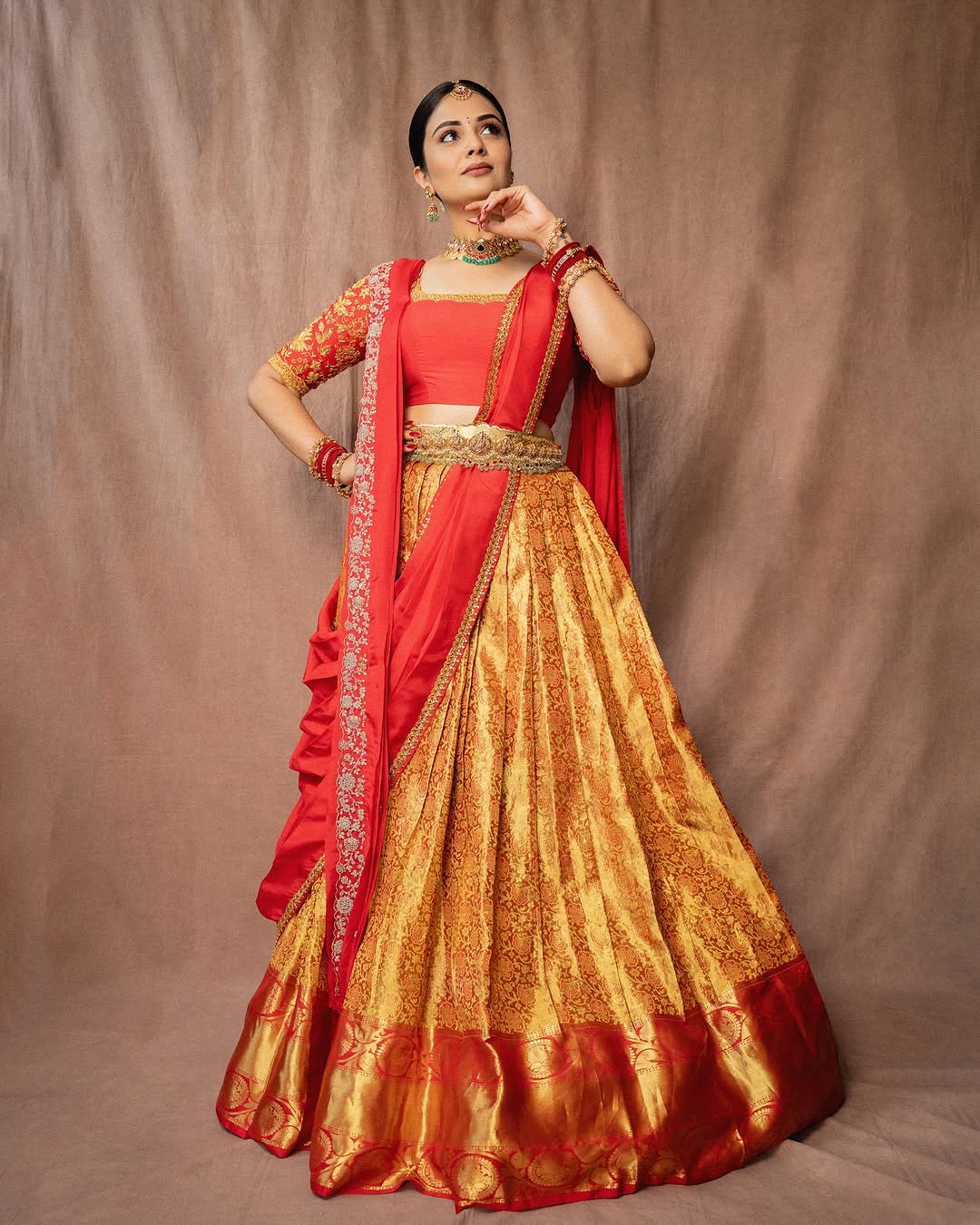 Actress Sree Mukhi Photo Gallery