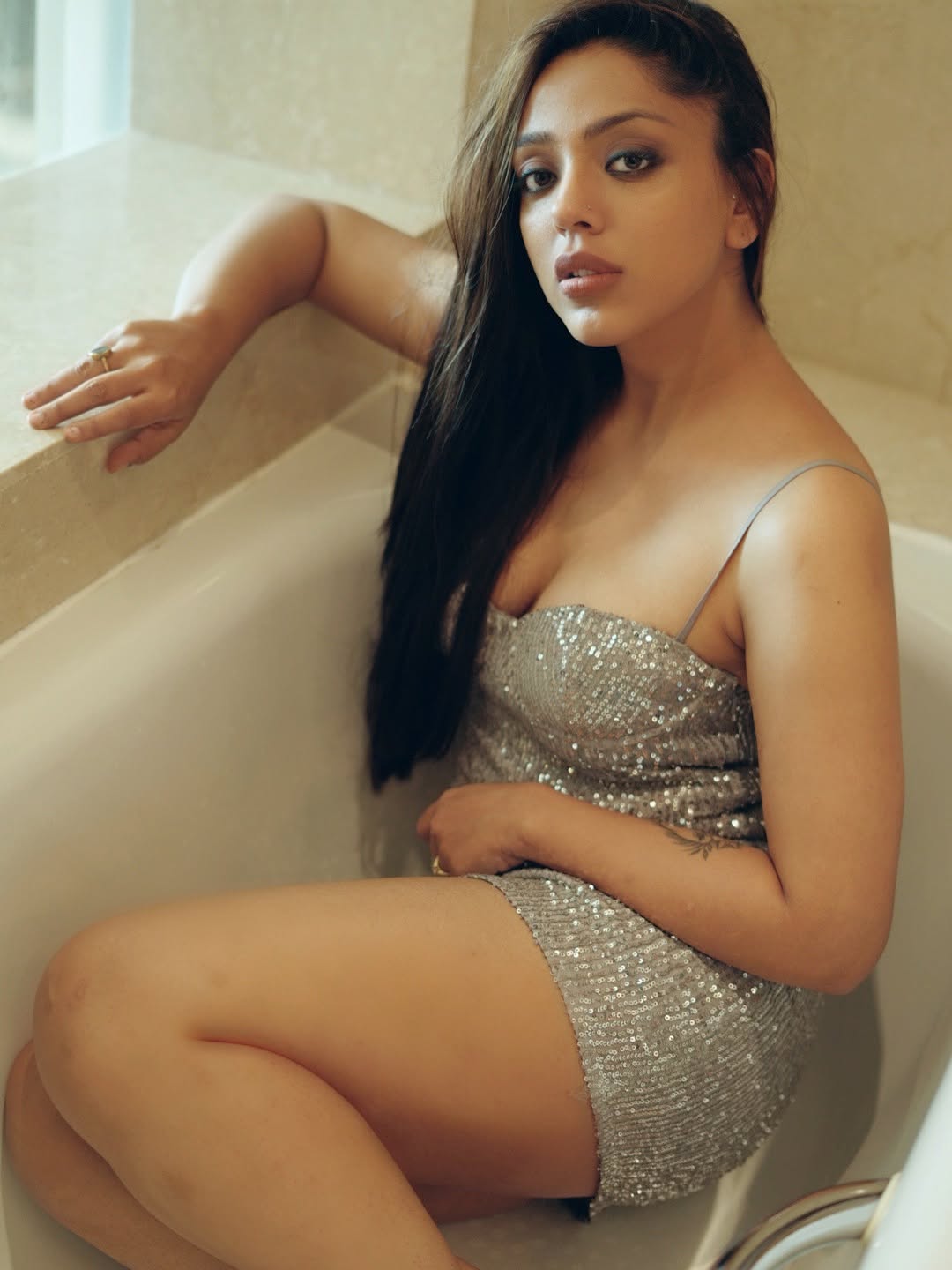 Deviyani Sharma (Source: Instragram) Actress Deviyani Sharma Photo Gallery