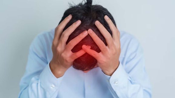 Brain Stroke: ప్రతి 4 నిమిషాల్లో ఒకరు స్ట్రోక్‌తో మరణిస్తున్నారు, లక్షణాలివే !