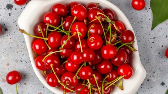 Benefits Of Cherries: చెర్రీస్ తినడం వల్ల.. మతిపోయే లాభాలు