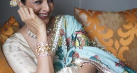 Actress Tabu: 50ల్లో కూడా చెక్కుచెదరని అందం.. టబూ అందానికి సినీ లోకం ఫిదా!