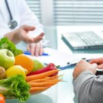 Food For Kidney Health: కిడ్నీలు ఆరోగ్యంగా ఉండాలంటే.. ఎలాంటి ఫుడ్ తినాలి ?
