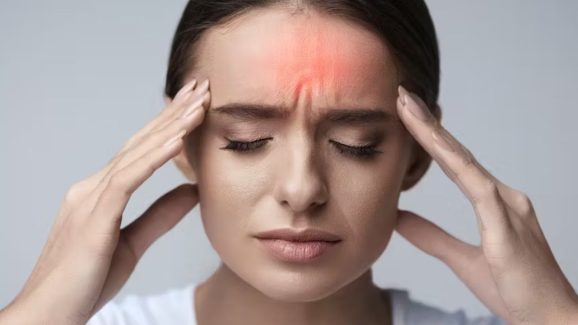 Headache: తరచుగా తలనొప్పితో ఇబ్బంది పడుతున్నారా ?