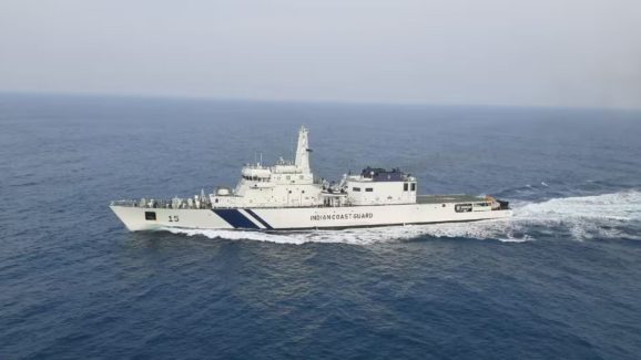 Coast Guard Jobs: కోస్ట్‌గార్డులో ఉద్యోగాలు.. లక్షకు పైగా వేతనం.. ఇంకా 3 రోజులే సమయం