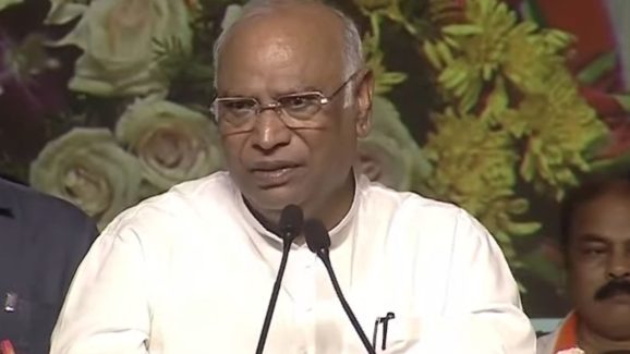 Mallikarjuna Kharge: బీఆర్ఎస్, బీజేపీలను తెలంగాణ ప్రజలు చిత్తుగా ఓడించారు: మల్లికార్జున ఖర్గే