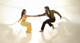 Prabhas-jr NTR: విగ్గు లేకుండ ప్రభాస్.. ముడతల ముఖంతో ఎన్టీఆర్, స్టార్ హీరోల ఫ్యాన్ వార్.. అసలేం జరుగుతోంది?
