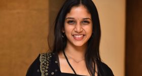 Injured Cricket Players: రక్తాలు కారినా... గ్రౌండ్ లో అడుగుపెట్టి మ్యాచ్ ఆడిన వీరులు వీళ్లే