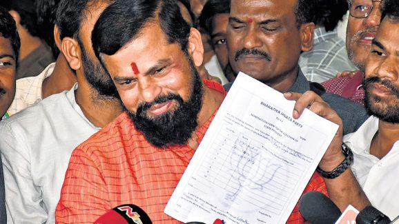 Raja Singh: నా చివరి శ్వాస వరకు హిందుత్వం కోసమే పోరాడతా.. రాజాసింగ్ ఫస్ట్ రియాక్షన్