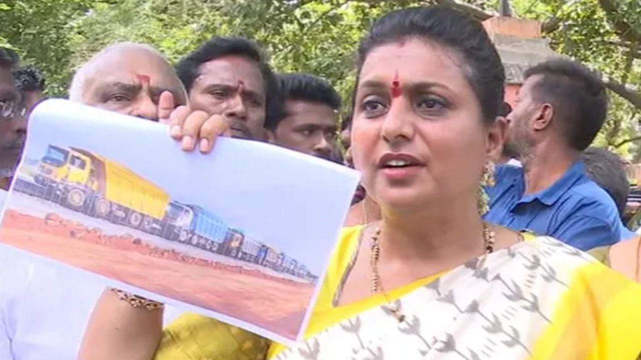 Roja Vs Police: అంత అర్జెంట్ ఏంటి? అప్పుడే ఎందుకొచ్చారు? నగరి పోలీసులపై రోజా చిందులు