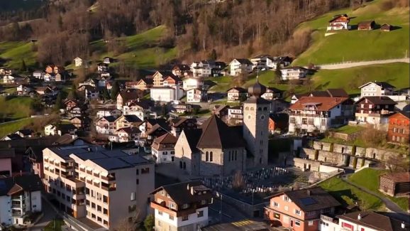 Rich Country: సొంత విమానాశ్రయం లేదు, సొంత కరెన్సీ లేదు.. అయినా అది రిచ్ కంట్రీ