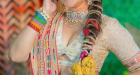 SreeMukhi: క్యూట్ ఎక్స్ప్రెషన్స్ తో అబ్బురపరుస్తున్న శ్రీముఖి.. ఫోటోలు వైరల్!