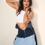 Hebah Patel : ఛీ.. ఛీ.. ఏంటి హెబ్బ ఆ అందాల ప్రదర్శన.. మరీ ఇంత దారుణమా?