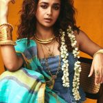 Keerthi Suresh : కొప్పులో మల్లెపూలు.. కీర్తి సురేష్ యమ ఘాటు గురూ..