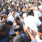 YS Jagan Tour: అనుకున్నంతా అయింది.. జగన్ టూర్ లో తల పగిలింది