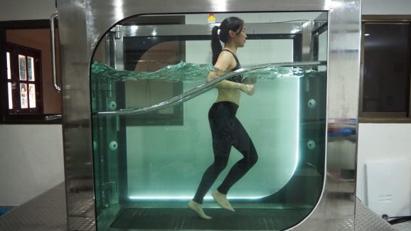 Underwater Treadmill: వచ్చేస్తున్నాయ్, అండర్ వాటర్ ట్రెడ్ మిల్స్.. నీటిలో నడిస్తే అన్ని లాభాలా?