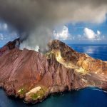 Japan Volcano Erupts: ఆమె చెప్పిందే జరిగింది.. జపాన్‌లో బద్దలైన అగ్ని పర్వతం, తర్వాత సునామీ?