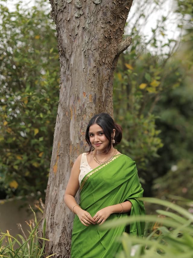Anikha Surendran Pics (Credit: anikhasurendran/Insta)