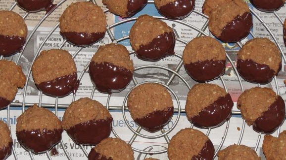 Ragi biscuits: ఇంట్లోనే హెల్తీగా రాగి బిస్కెట్లు చేసేయండి, పిల్లలు పెద్దలు ఇద్దరూ ఇష్టంగా లాగించేస్తారు
