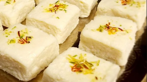Paneer Burfi: పనీర్‌తో ఈ కొత్త వంటకం ప్రయత్నించండి, పన్నీర్ బర్ఫీ రెసిపీ ఇదిగో