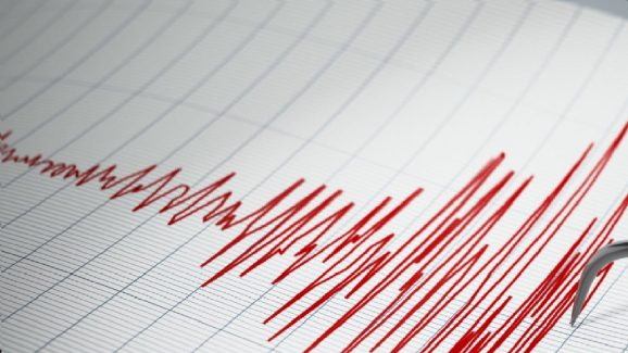 Earthquake: ఢిల్లీలో వర్షం పడుతుండగా భూకంపం.. ఒకేసారి ఈ డబుల్ దాడి ఎలా జరిగింది? సైన్స్ ఏం చెబుతోంది?