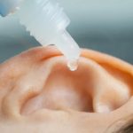 Earwax: చెవిలో గులిమితో ఇబ్బంది పడుతున్నారా ? ఇలా చేస్తే గులిమి మొత్తం బయటికి వచ్చేస్తుంది