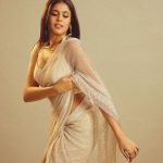 Faria Abdullah : చిట్టి నడుమును చూపిస్తూ రెచ్చగొడుతున్న ఫరియా.. అబ్బా తట్టుకోవడం కష్టమే..